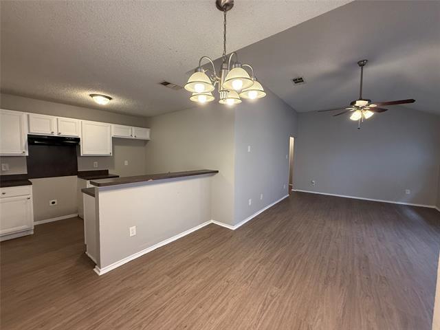 Building Photo - 9636 Stonewood Dr