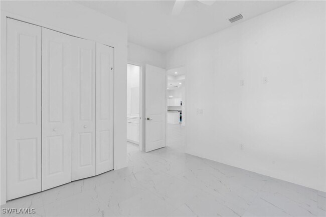 Building Photo - 3924 NW 38th St