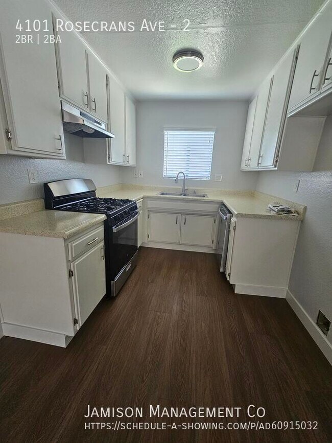 Building Photo - 4101 Rosecrans Ave