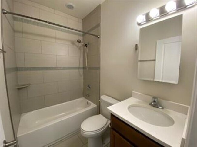 Building Photo - 1734 W 35th St