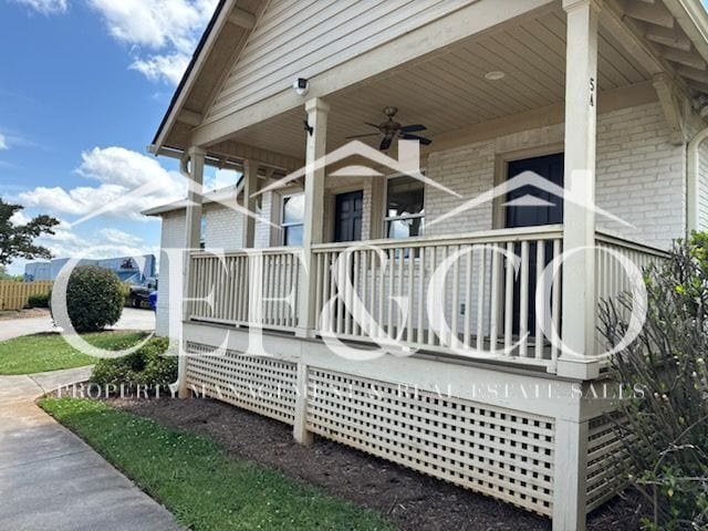 Building Photo - Spacious home now available!