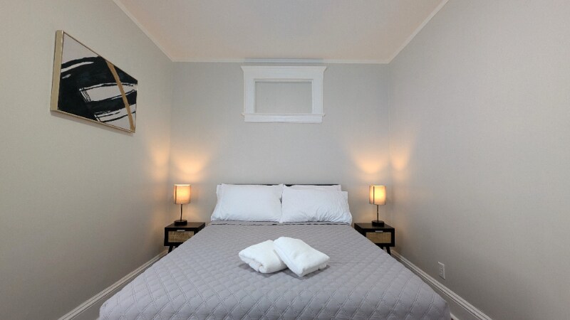 Building Photo - 352 Jackson St