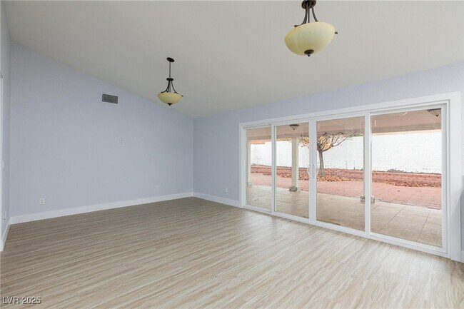 Building Photo - 3217 Ventana Hills Dr