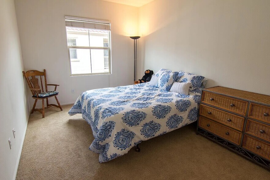 3rd Bedroom - 951 N Sunrise Ln