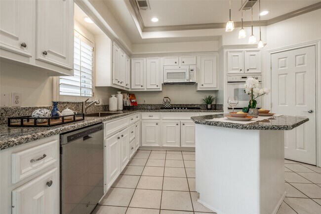 Building Photo - 2019 Morse St