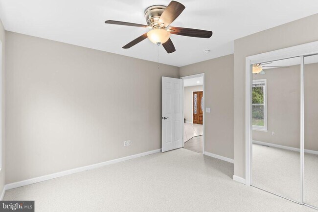 Building Photo - 25001 Half Pone Point Rd