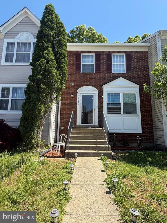 Building Photo - 17929 Milroy Dr