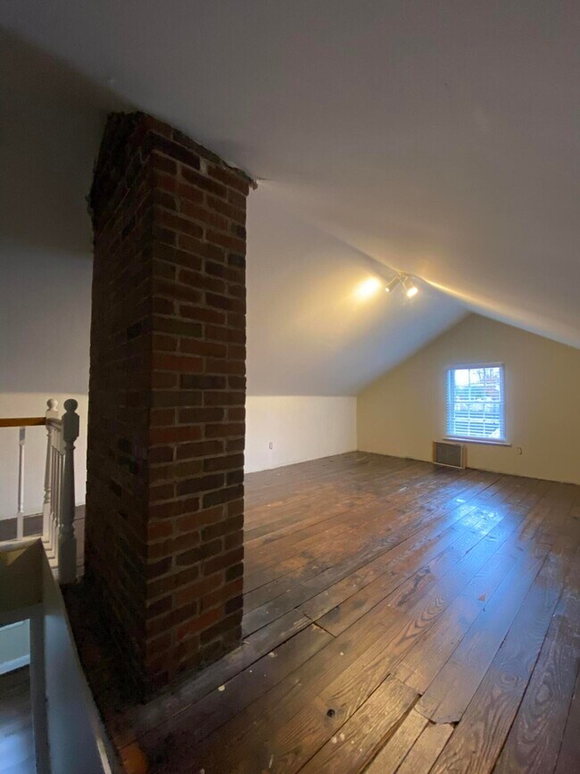 Building Photo - 318 Arcadia Park