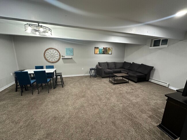 Building Photo - 11916 Barrett St