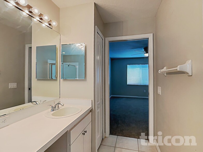 Building Photo - 1446 Firewheel Dr