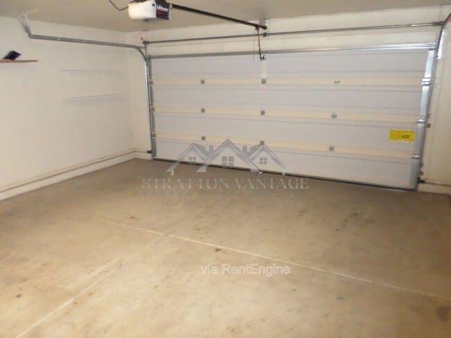 Building Photo - 1641 W Orchid Ln