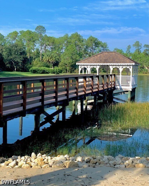Building Photo - 1912 Tarpon Bay Dr N