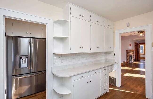 Building Photo - 1242 47th St