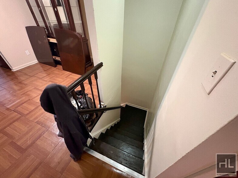 Building Photo - METCALF AVENUE, BRONX