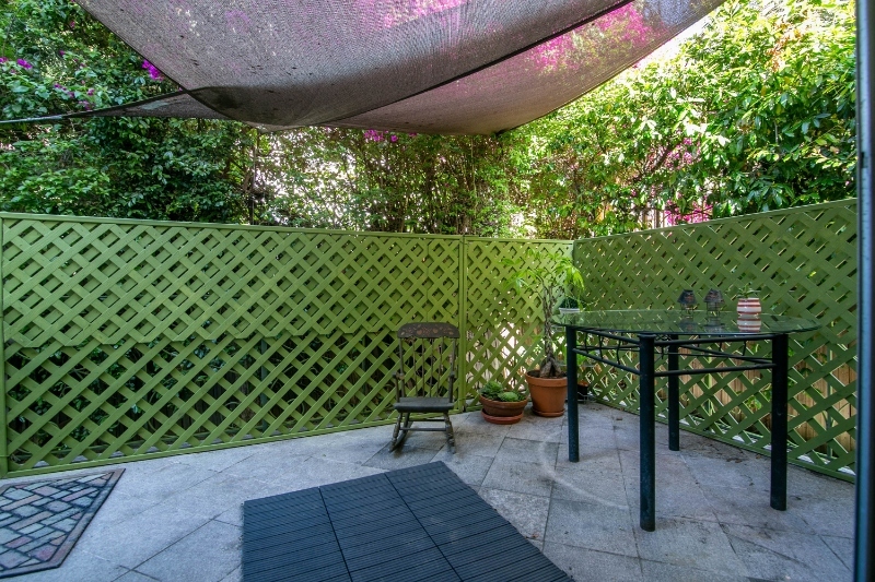 Building Photo - 446 S St Andrews Pl