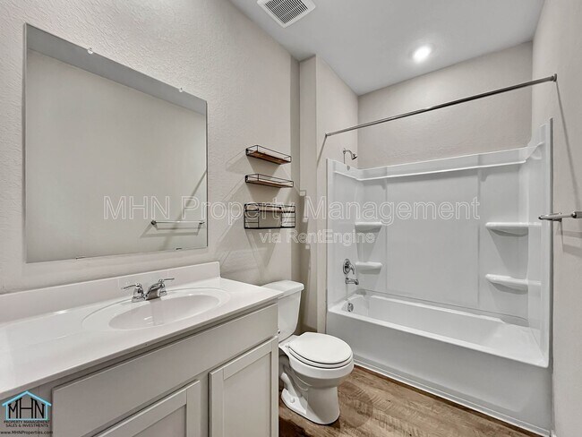 Building Photo - 1200 Legend Pass