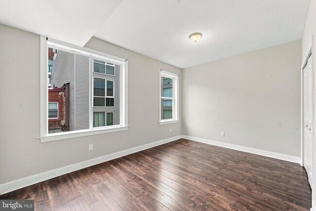 Building Photo - 1222 N 7th St