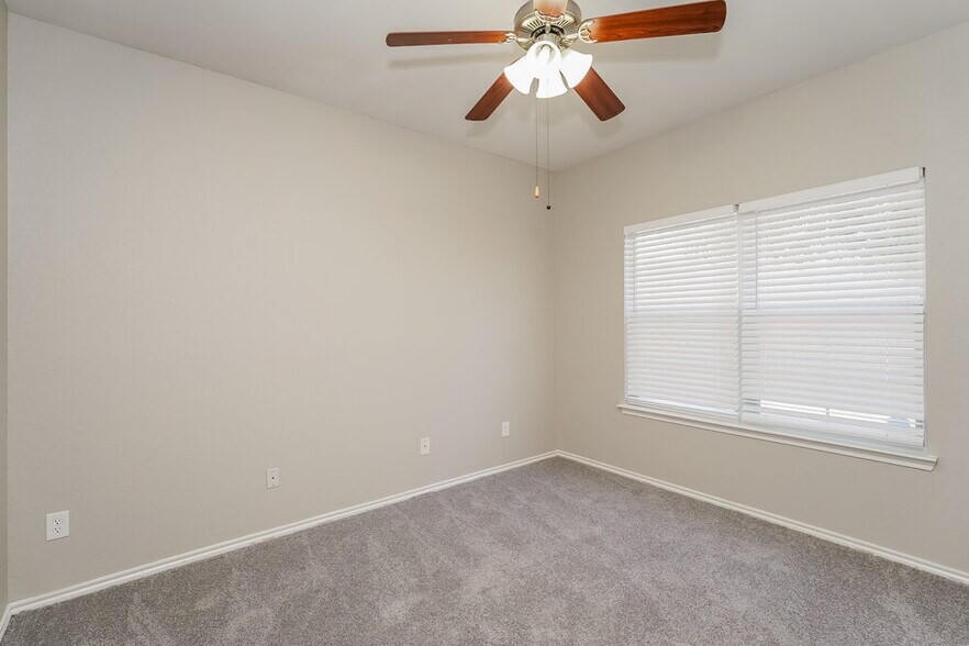 Building Photo - 2668 Pioneer Bluffs Rd