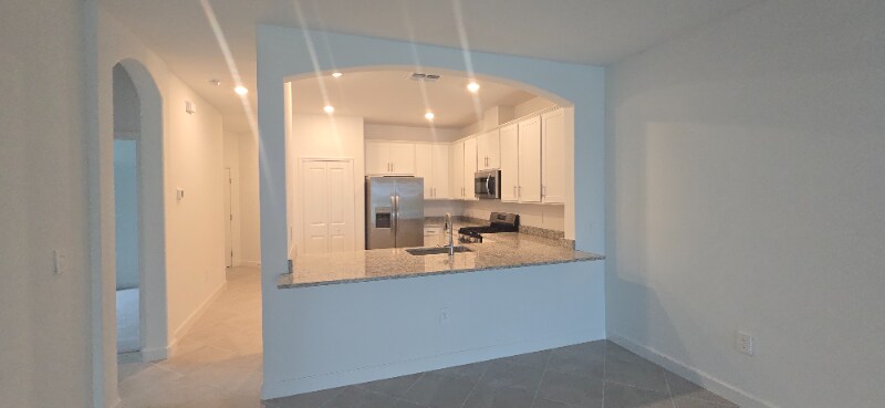 Building Photo - 5528 Sapphire Stone Cv