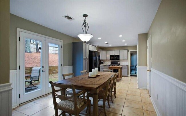 Building Photo - 1825 Hickory Creek Ct NW