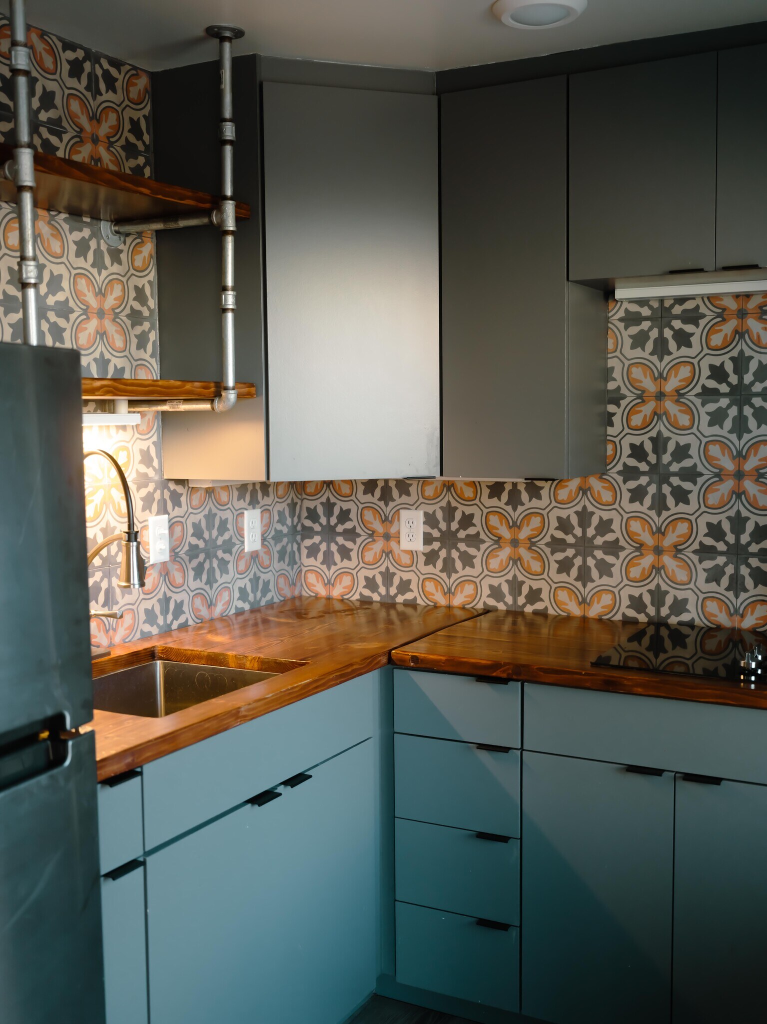 Building Photo - 2500 S Van Buren St