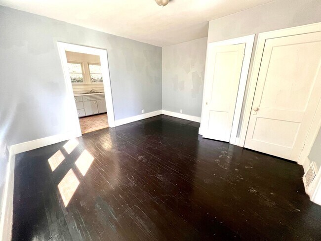 Building Photo - 504/506 Ninth Street