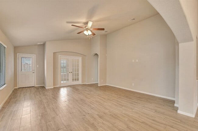 Building Photo - 388 Kendall Crest Dr