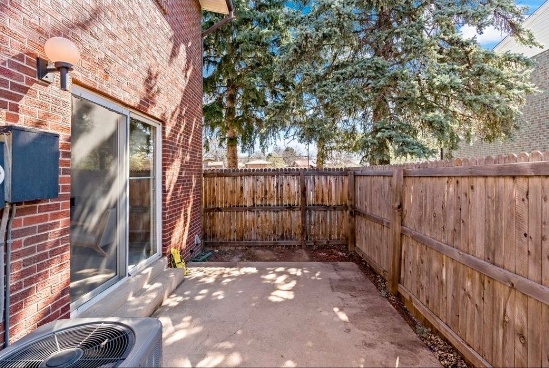 Building Photo - 8079 Wolff St
