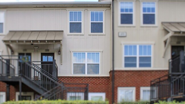 Building Photo - 1855 Candlewood Ct