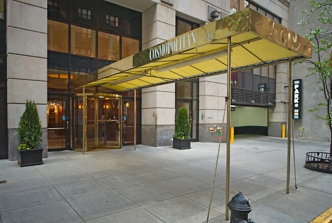 Building Photo - 145 E 48th St