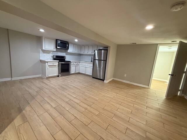 Building Photo - 1308 Genova St