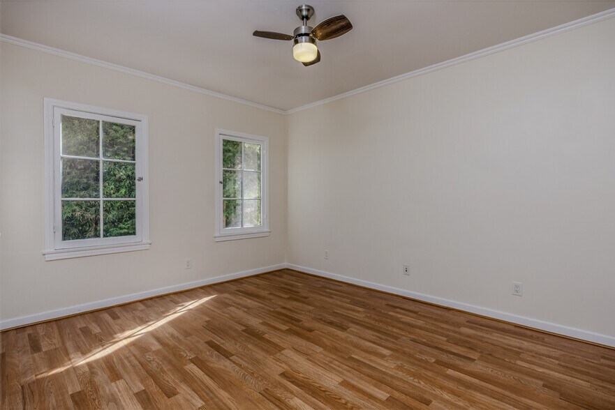 Building Photo - 1244 S Highland Ave