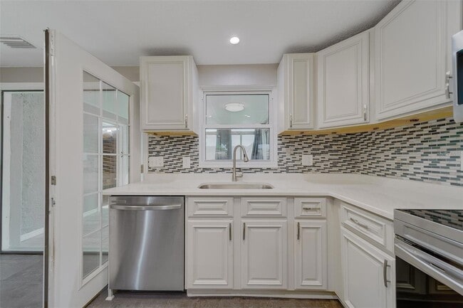 Building Photo - 7849 86th Way N