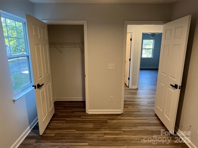 Building Photo - 311 Drury Dr