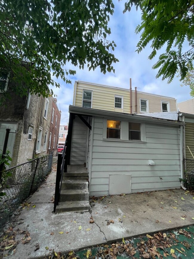 Building Photo - Beautiful 4 Bedroom, 1.5 Bath in Chester