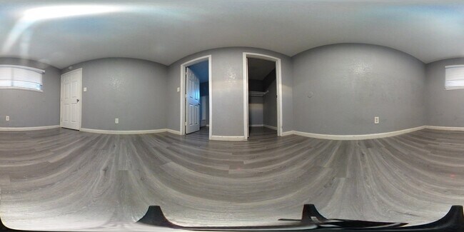 Building Photo - 1523 Los Robles Blvd
