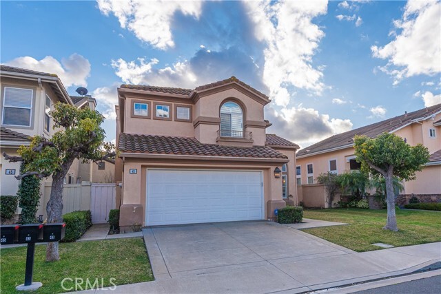 Building Photo - 43 Calavera