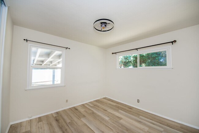Building Photo - Beautiful 4 Bedroom Home in Garden Grove