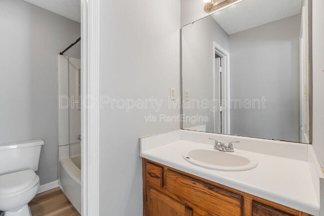 Building Photo - 8079 Creekstone Way