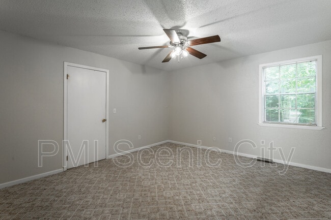 Building Photo - 1602 Rustic Homes Ln
