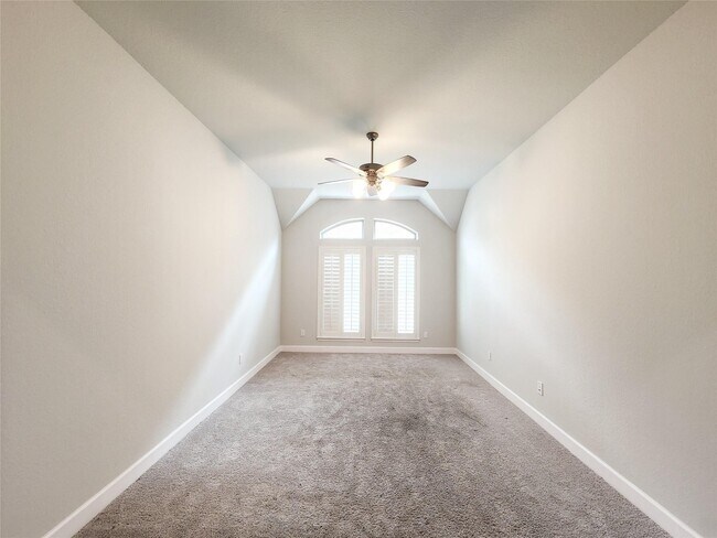 Building Photo - 18935 Rosewood Terrace Dr