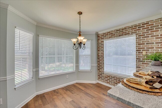 Building Photo - 1316 Maple Leaf Ct