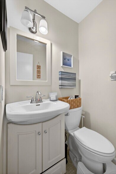 Building Photo - 206 Inlet Way