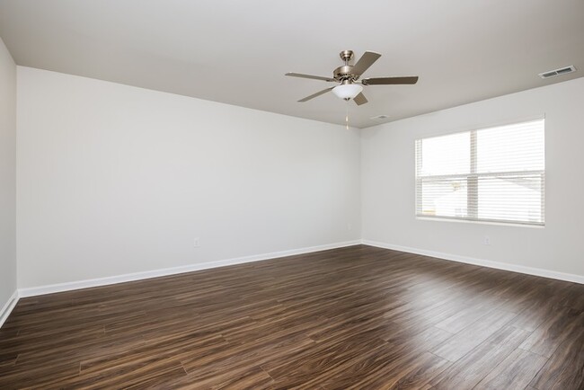 Building Photo - 258 Clydesdale Cir