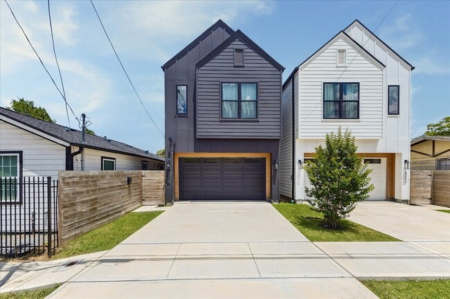 Building Photo - 4008 Chapman St