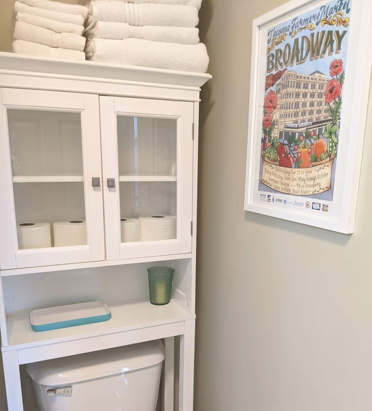 Building Photo - 1910 S G St