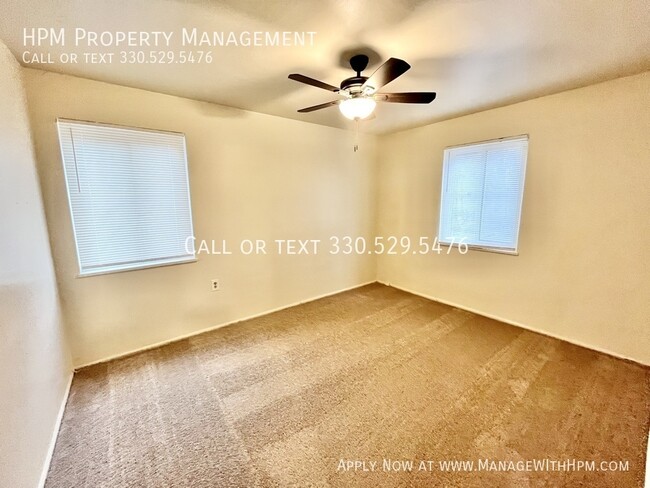 Building Photo - Spacious Three-Bedroom Apartment for Rent