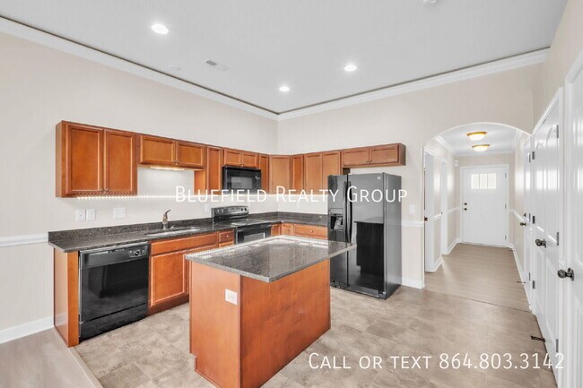 Building Photo - 562 Wesberry Cir