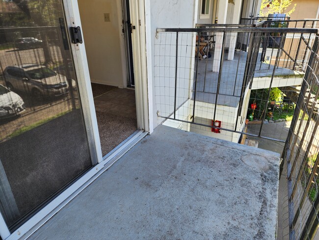 Building Photo - 55 Mina Ave