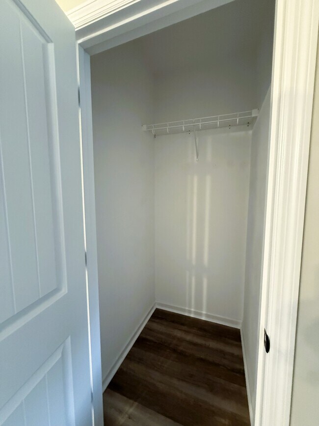 Building Photo - 308 E Franck St